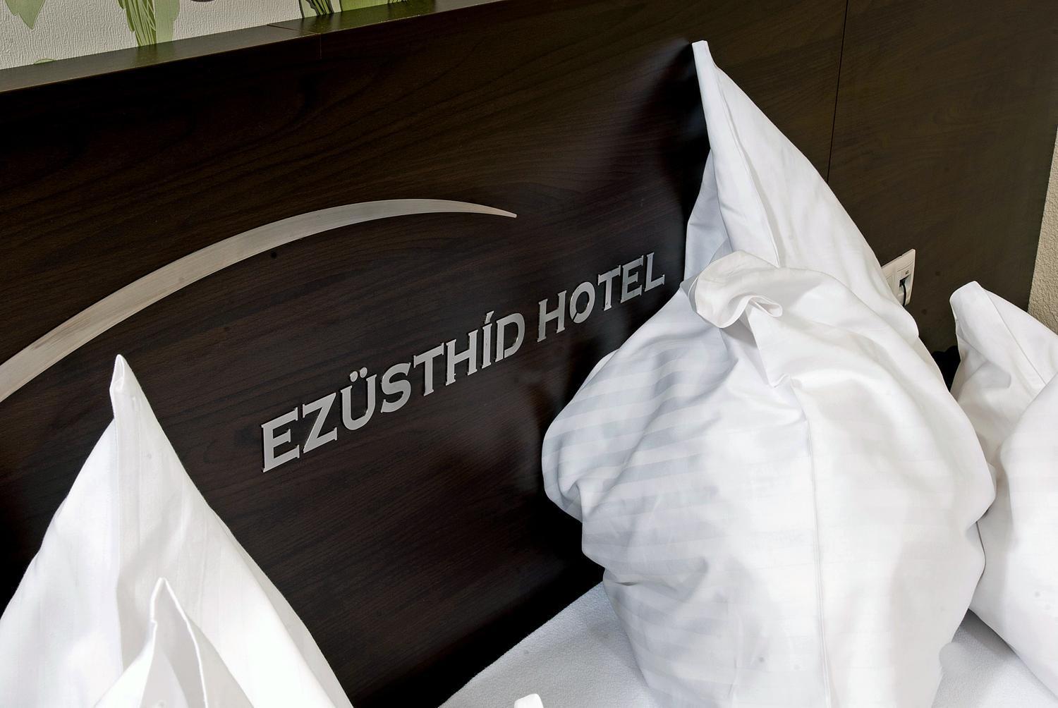 Ezuesthid Hotel Veszprem Exterior photo