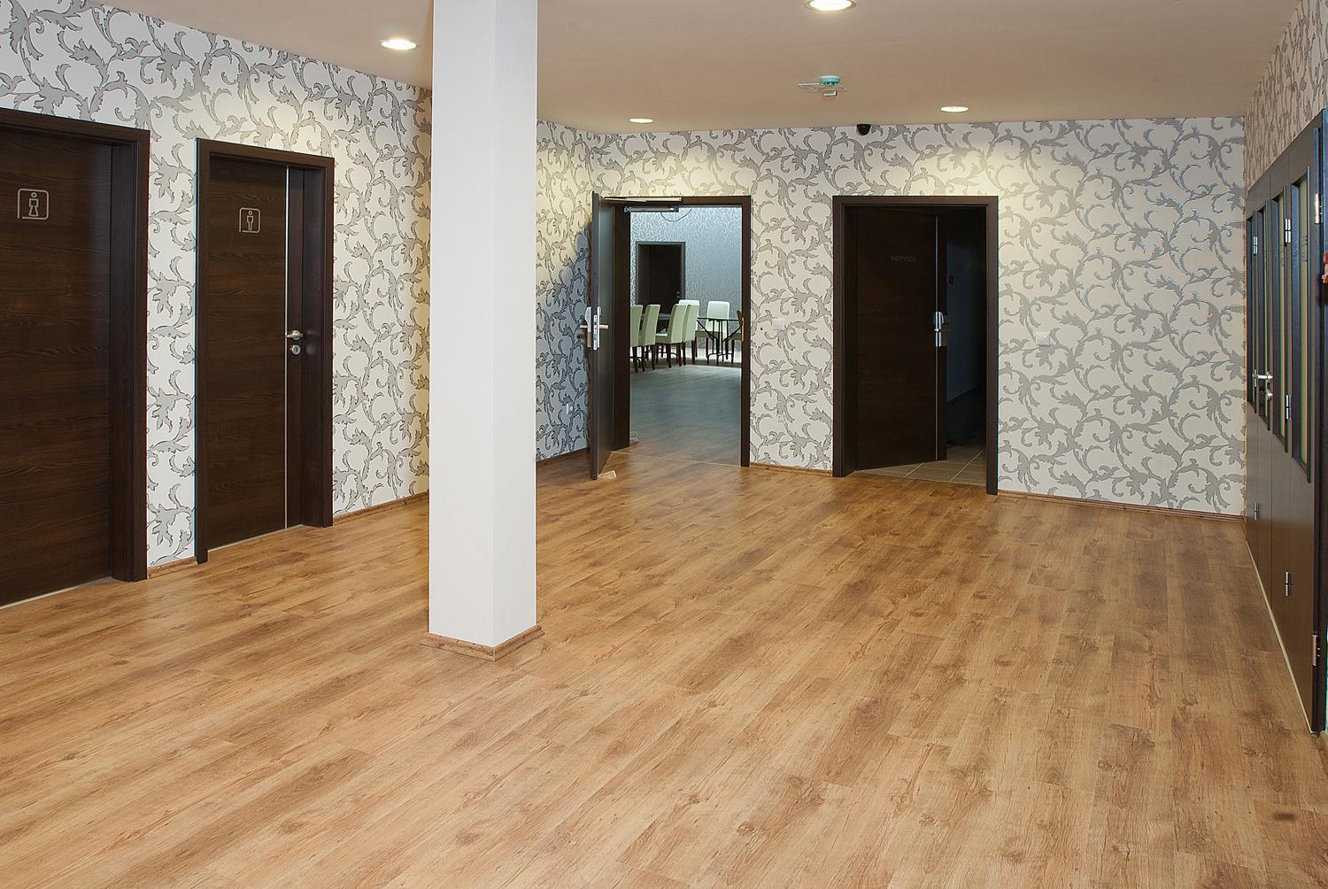 Ezuesthid Hotel Veszprem Exterior photo