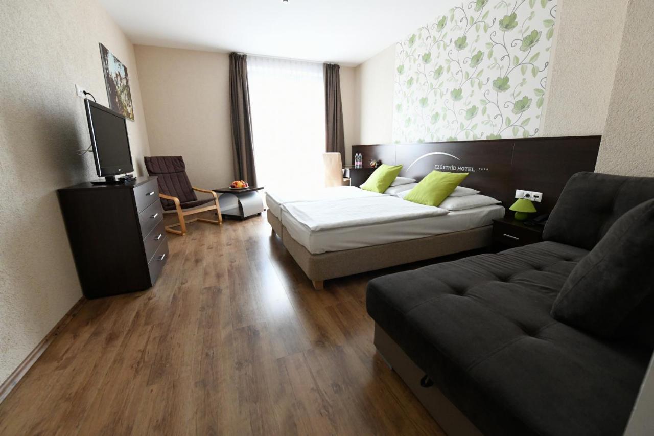 Ezuesthid Hotel Veszprem Exterior photo